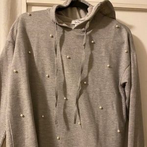 ISELA SPORT  SWEATER HOODIE  WITH PEARLS